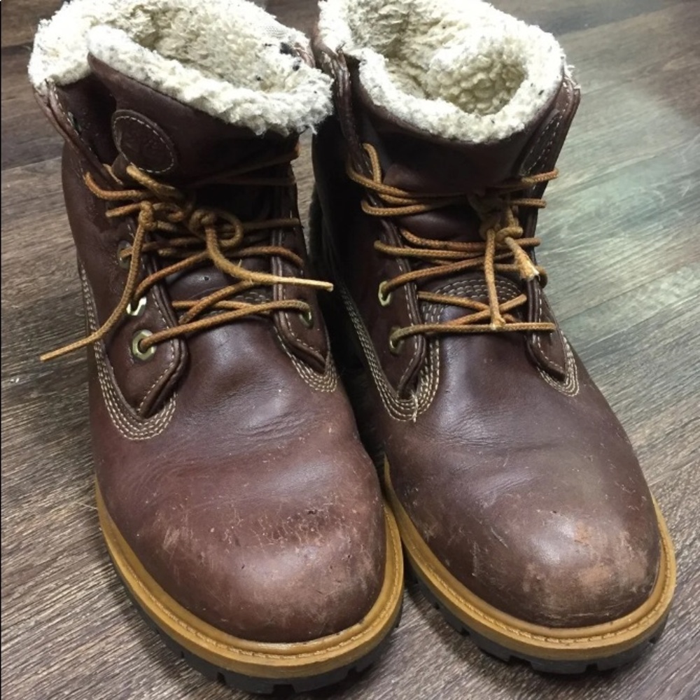 Roll down Timberland Boots size 6 youth
